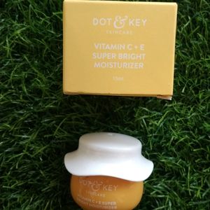 Dot & Key Vitamin C +E Super Bright Moisturizer