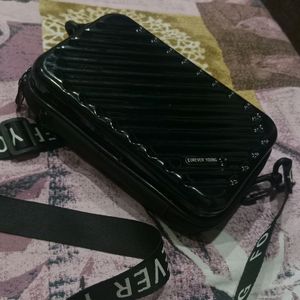 Black Detachable Sling Bag , Also Used As Clutch