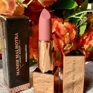 Manish Malhotra Powder Matte Lipstick- Mauve Shade