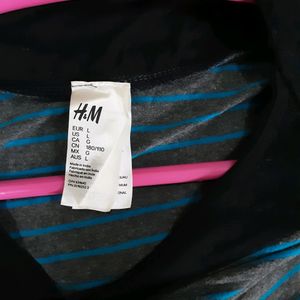 Combo Offer  H&m Brand New T Shirt And International Brand Trouser