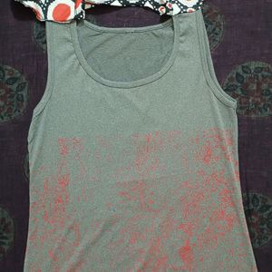 Women's Stylish Red Grey Top