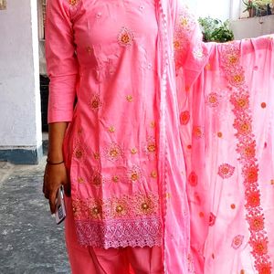 Salwar Suit With Dupatta 🎀