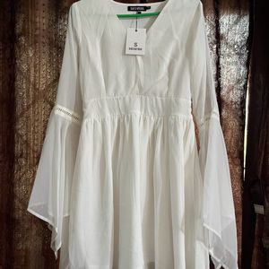 White Swrill Sleeves Dress 🤍