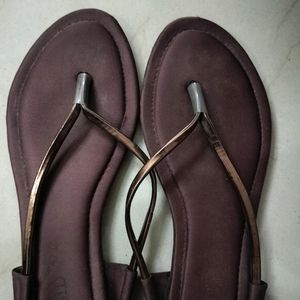 Burgundy Fashionable Footwear