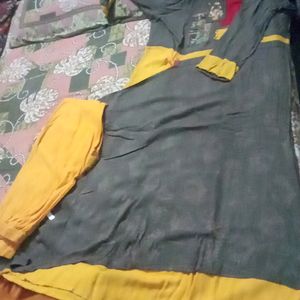 Kurta With Yellow Leggings