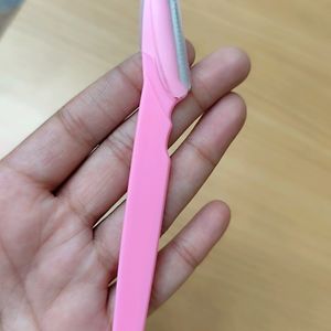 2 Facial Razors From Sanfe