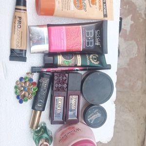 Makeup Product Combo