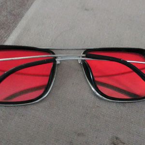 Man Sunglasses Sell Kam Daam Me