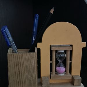 Wooden Pen Stand