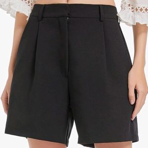 TAILORED SHORTS