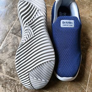 Low-Top Slip-On Running Shoes