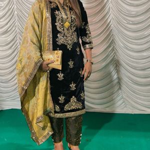 Pakistani Suit With Pant And Duppata