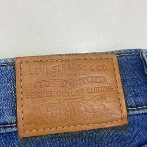 Levis Skinny Jeans Size 28