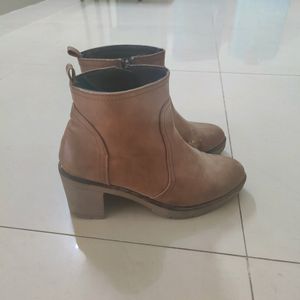 Rocia Brown Boots (Size 39)