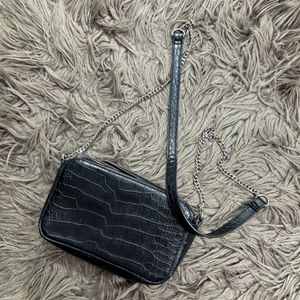 H&M Dual Pocket Sling