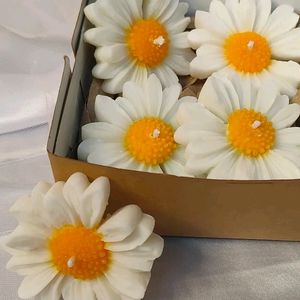 Daisy Floating Candle