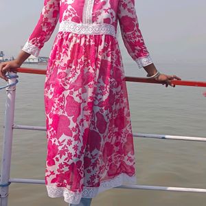 Floral Georgette Kurti With Lace Detailing