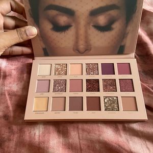 HUDA Beauty Brand New Nude Palette