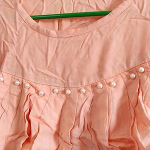 Beautiful Peach Color Top L Size