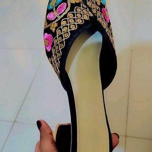 Multicolour Ethnic Heels