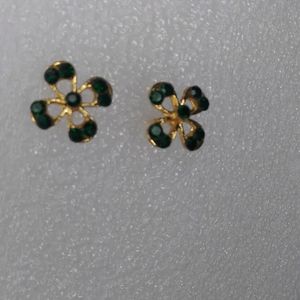 Green Flower Stone Stud