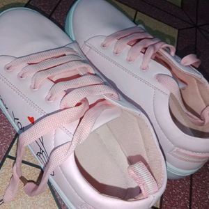 Pink Casual Shoe 👟