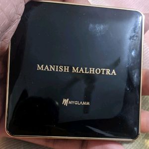 MYGLAMM MANISH MALHOTRA LUXURY EYESHADOW PALETTE