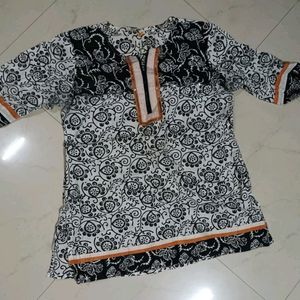 Short Kurti In XL Size.