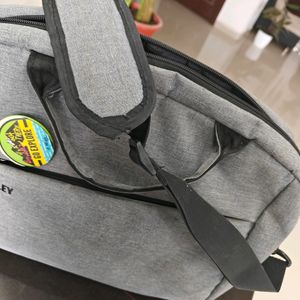 Grey Laptop Bag With Multiple Compartment