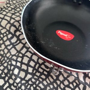 Peigon Induction Based Kadai Without Handle