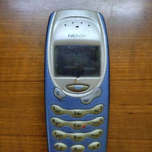 Nokia Old Model Phone.. Non Working