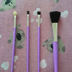 Make-up Brushes