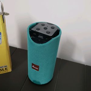 Wireless Bluetooth speaker