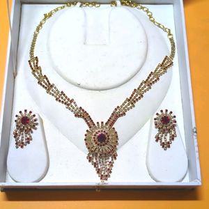 (Worn Once) Branded Gold Plated Jewellery Set!