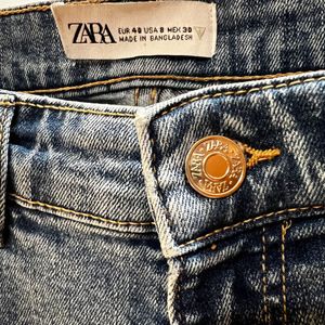 Straight Cut Jeans - ZARA