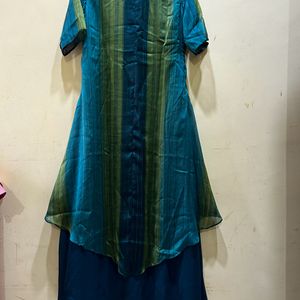 Neerus Stripped A-line Kurta Size L