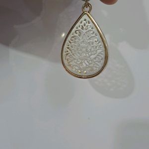 A pair Of Indo-western Earrings- White/gold