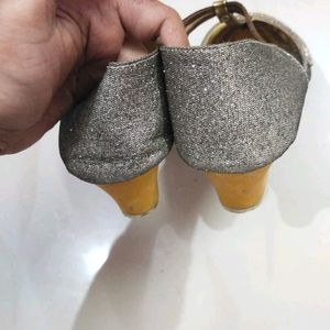 Party Wear Sandals