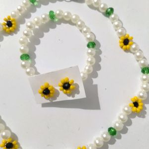 sunflower choker+ bracelet+ earrings combo🌻💛