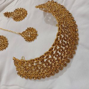 Stylish Necklace Set