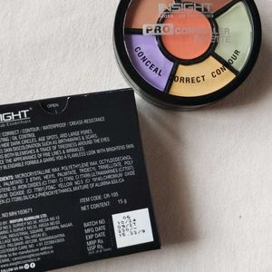 Insight Makeup - Up Essentials