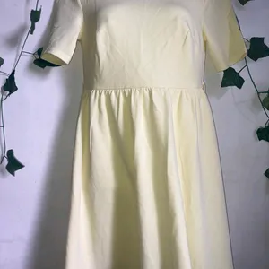 PRETTY YELLOW BALLOON DRESS