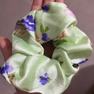 Set Of 3 Scrunchies