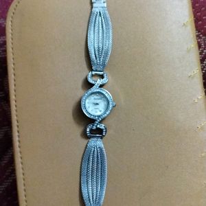 Beautiful Ladies Wrist Watch