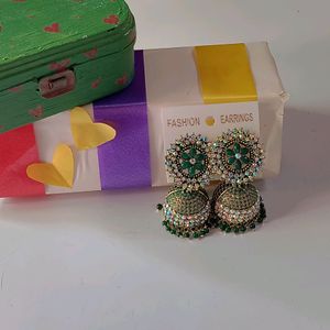 Traditional Earrings+ Cute Empty Box