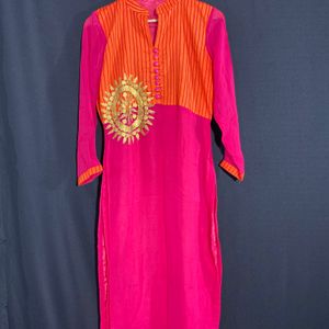 Women Pink And Orange Printed Kurti Set