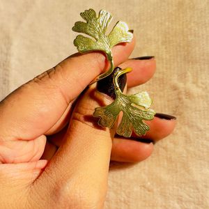 2 Leaves Shape Statement Adjustable Ring