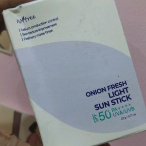 Isntree Onion Fresh Light Sunscreen