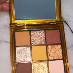 Huda Beauty Toffee Brown Palette