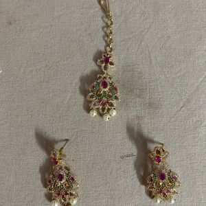 Grand Function Earrings And Maang Tika